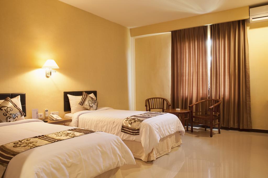 Borneo Emerald Hotel Ketapang  Zimmer foto